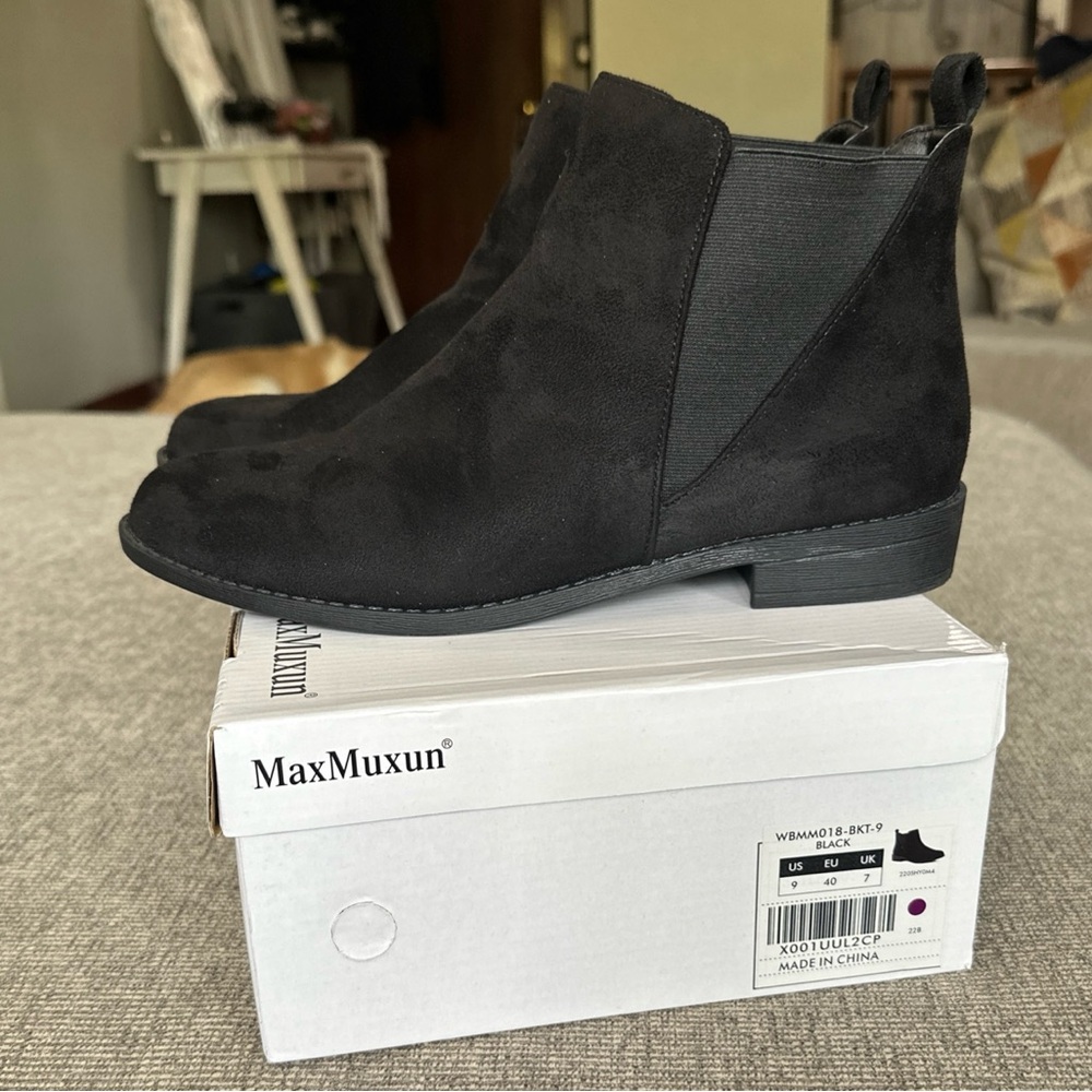 Women's Black Ankle Boots 9